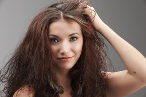 Frizzy Hair contributes to hair loss